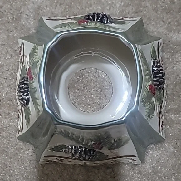 Yankee Candle Holder Holiday Set - Picture 8 of 8